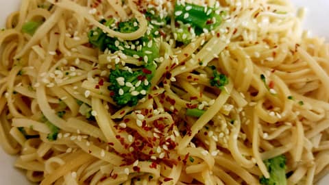 Asian Noodles with Broccoli